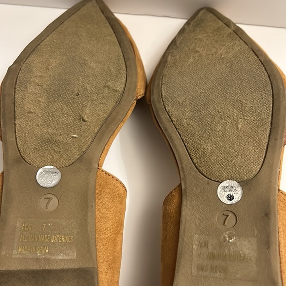 Tan Charlotte Russe Faux Suede Pointed Toe Flats Women Size 7 - Picture 9 of 14